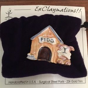 ExClaymations Fido Pin of Dog & House